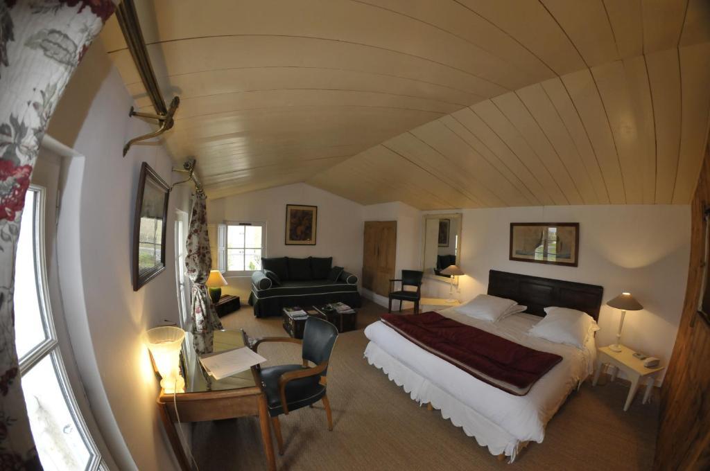 Le Corps De Garde Bed & Breakfast Saint-Martin-de-Ré Rom bilde