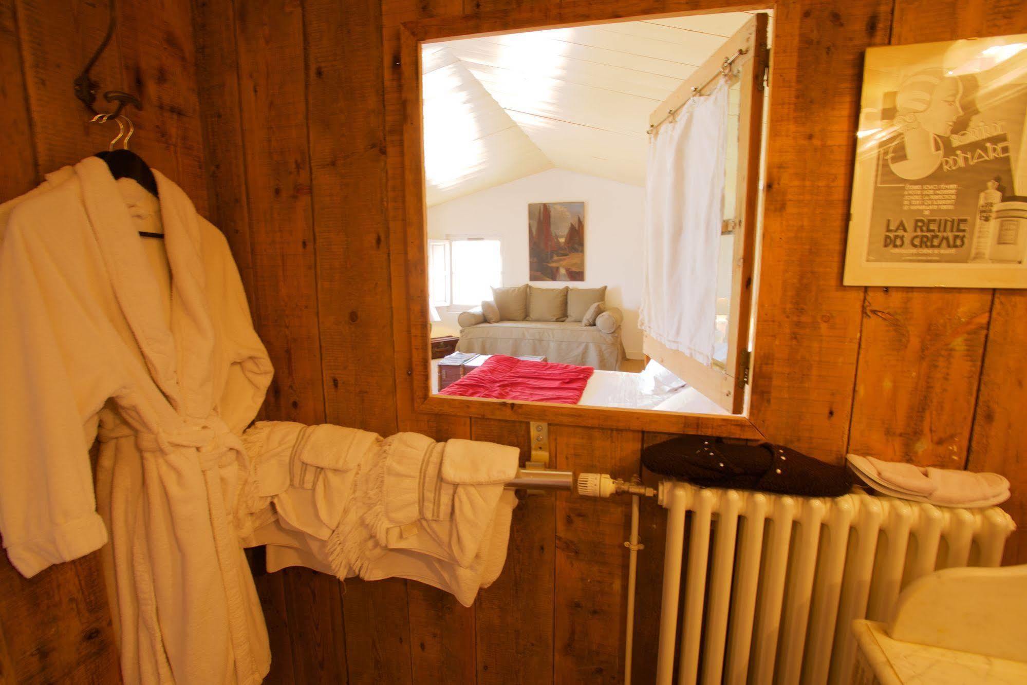 Le Corps De Garde Bed & Breakfast Saint-Martin-de-Ré Eksteriør bilde