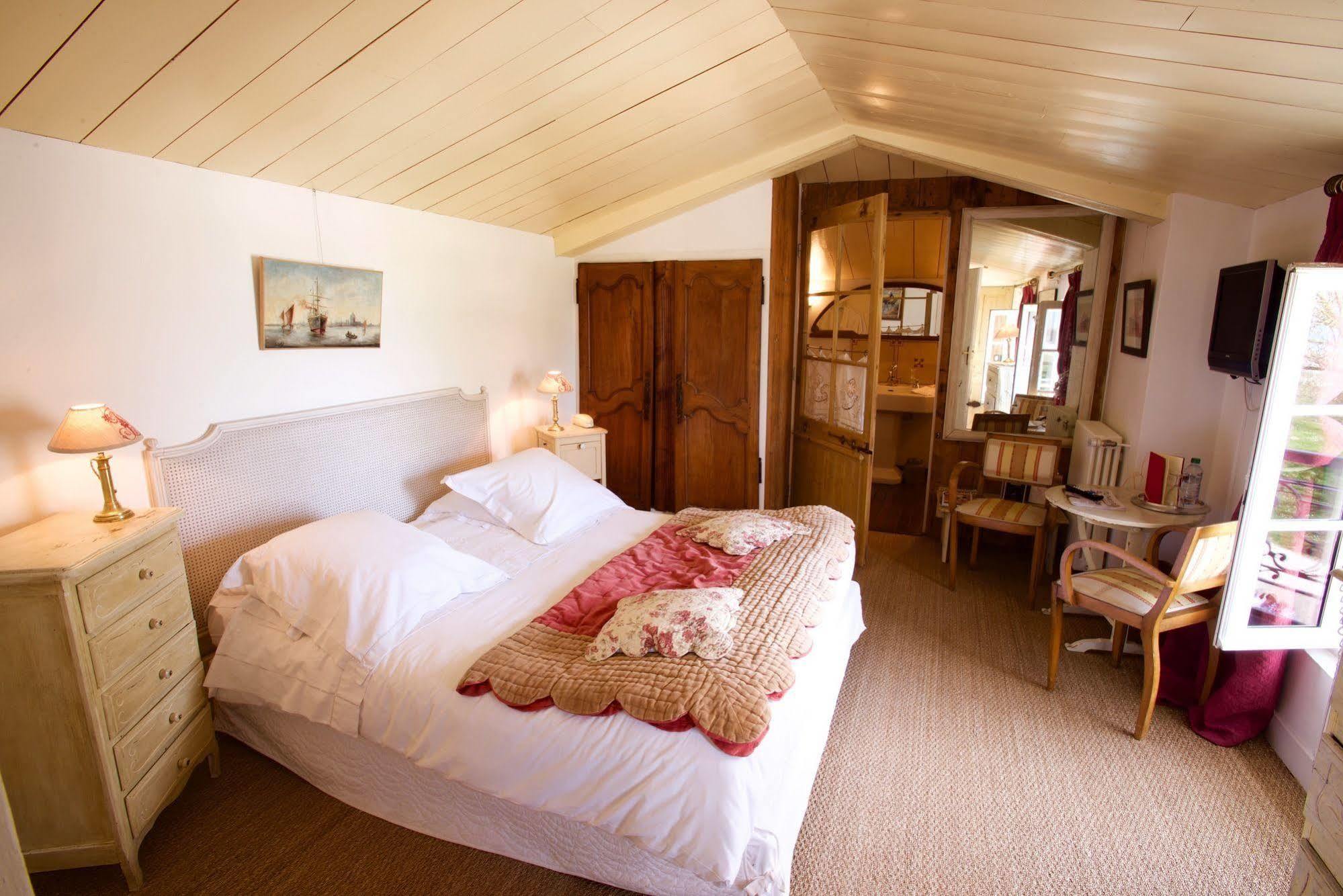 Le Corps De Garde Bed & Breakfast Saint-Martin-de-Ré Eksteriør bilde