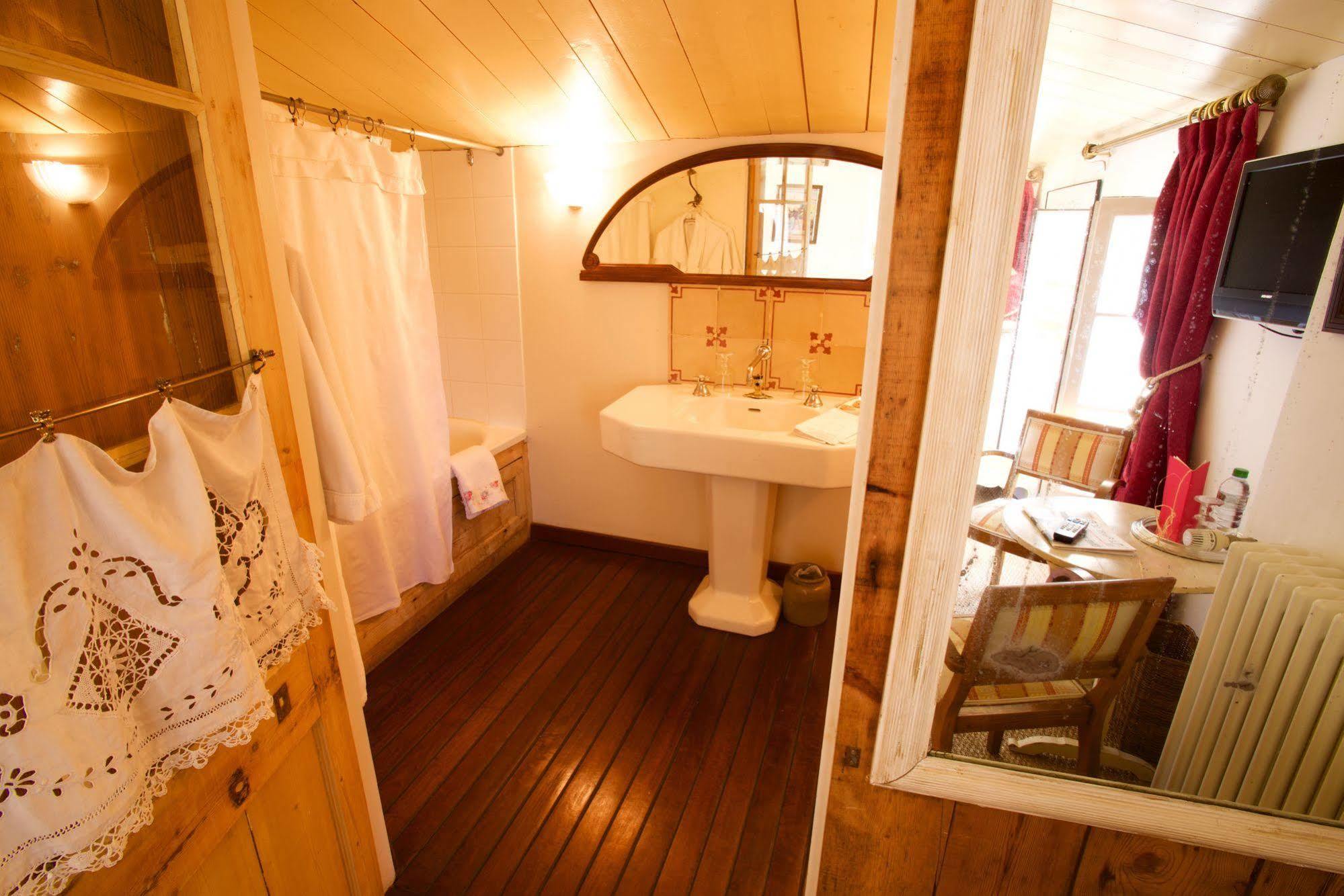 Le Corps De Garde Bed & Breakfast Saint-Martin-de-Ré Eksteriør bilde